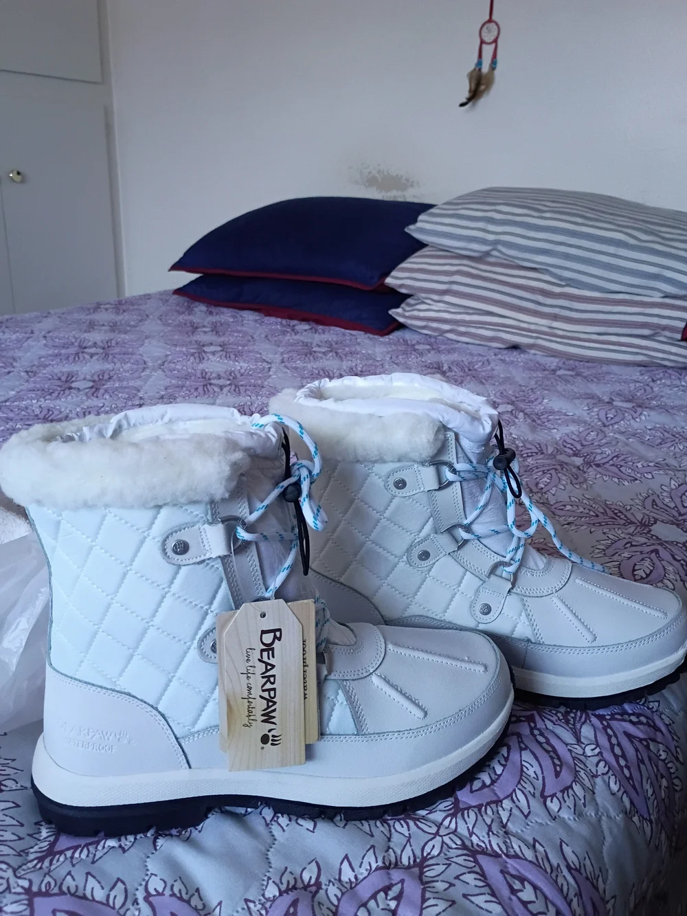 BearPaw White Quilted Faux-Shearling Lace-Up Winter Boots